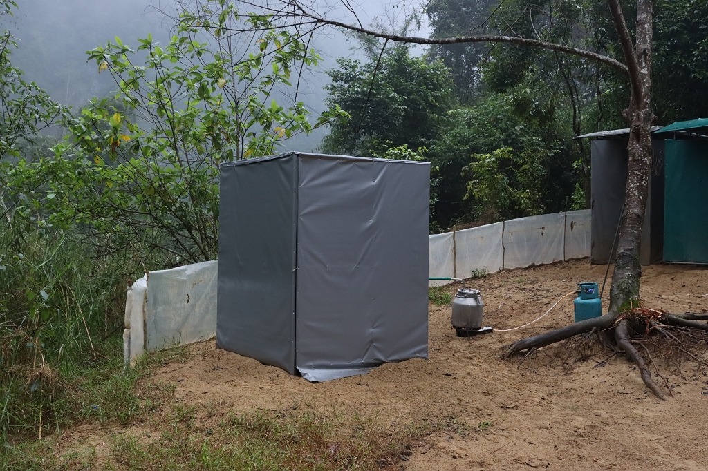 Dampfbad im Ken Cave Camp