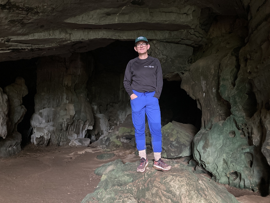 Hang Hung Ton (Ton Cave)