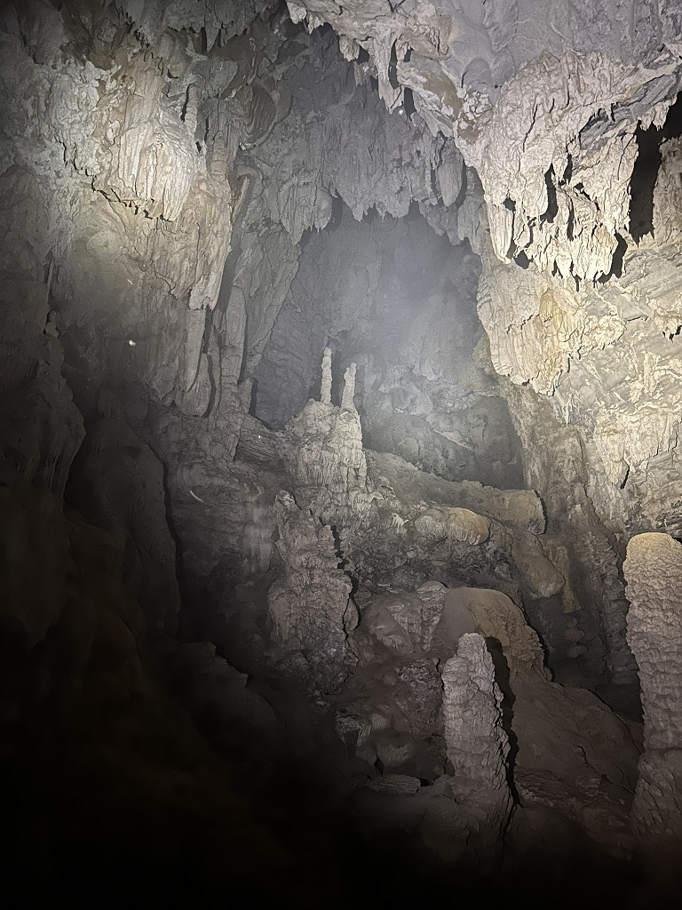 Erkundung der Ken Cave