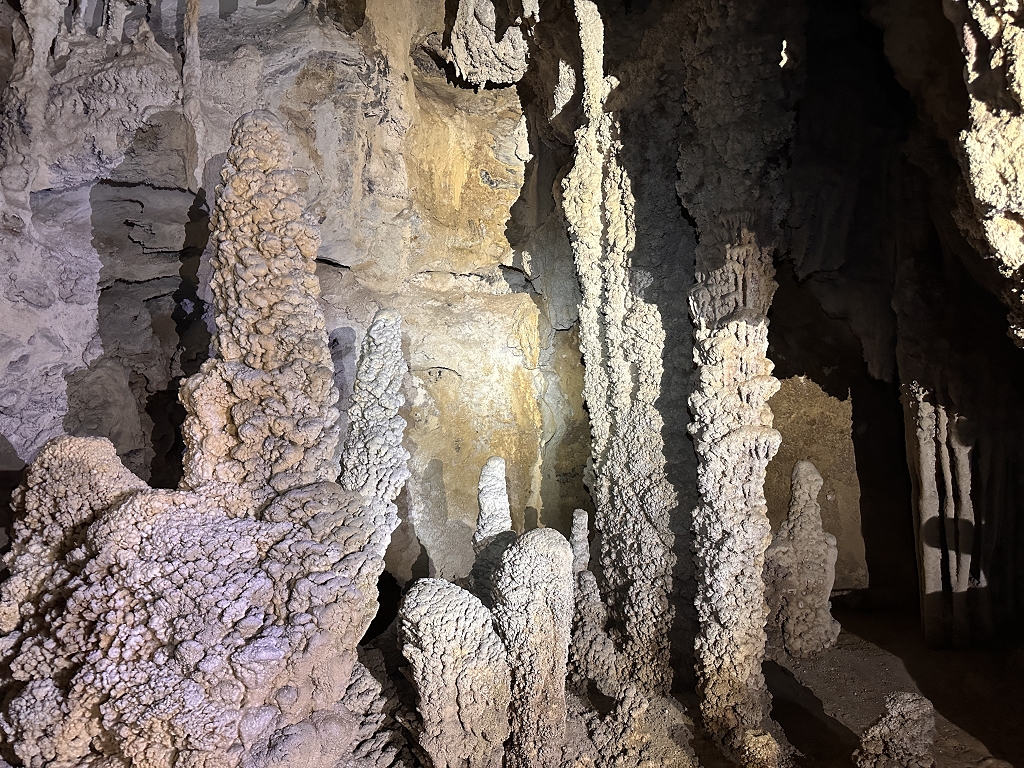 Tropfsteine in der Ken Cave