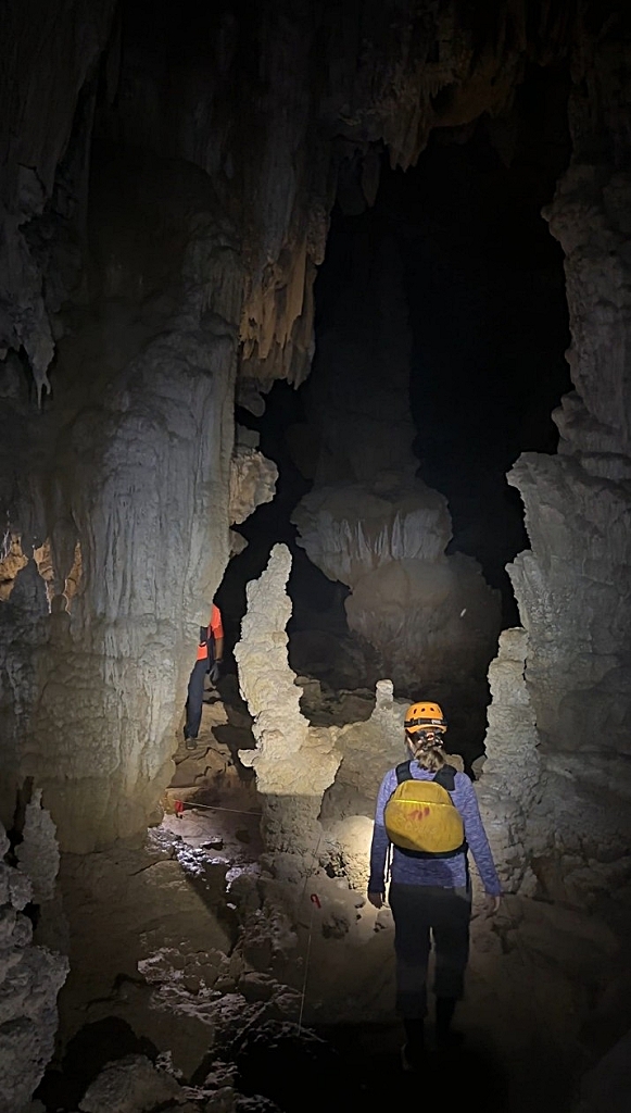 Tropfsteine in der Ken Cave