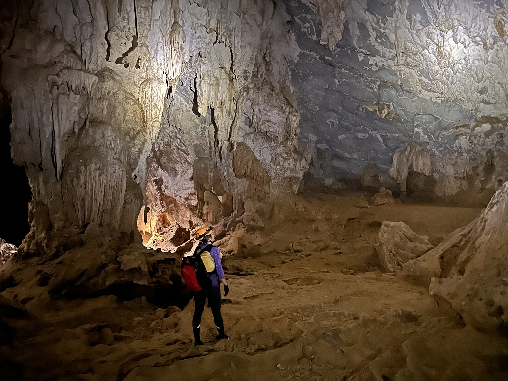 Erkundung der Ken Cave