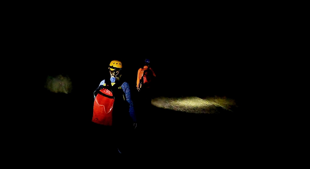 Erkundung der Kim Cave
