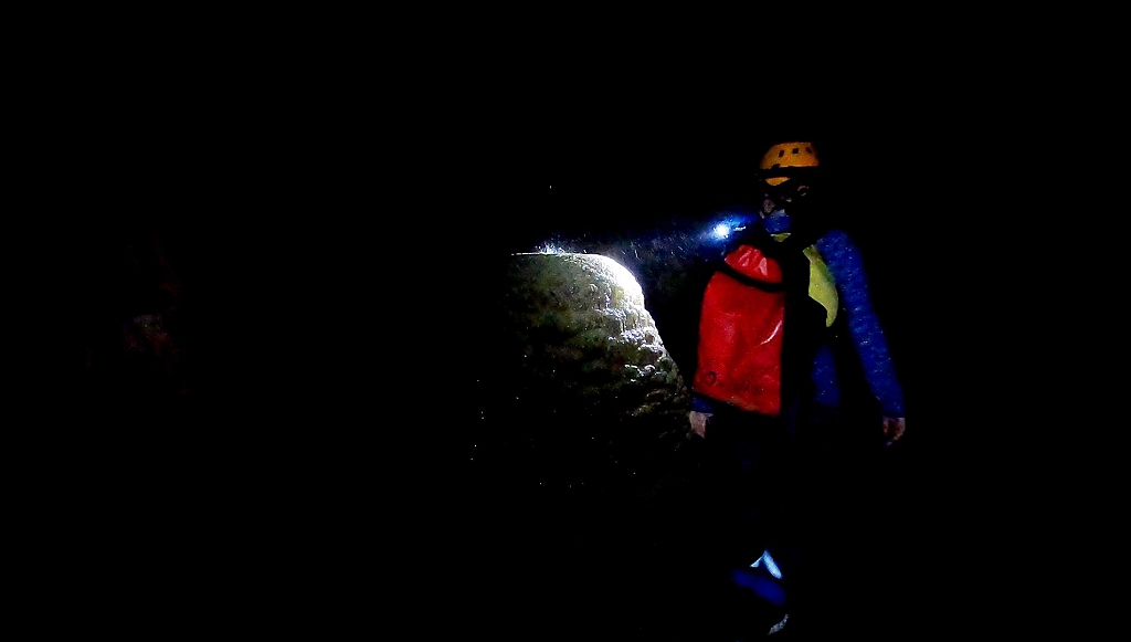 Erkundung der Kim Cave