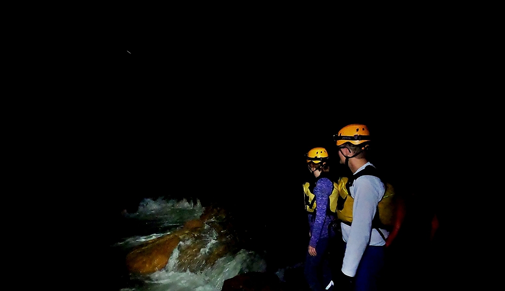 Unterirdischer Flusslauf in der Kim Cave