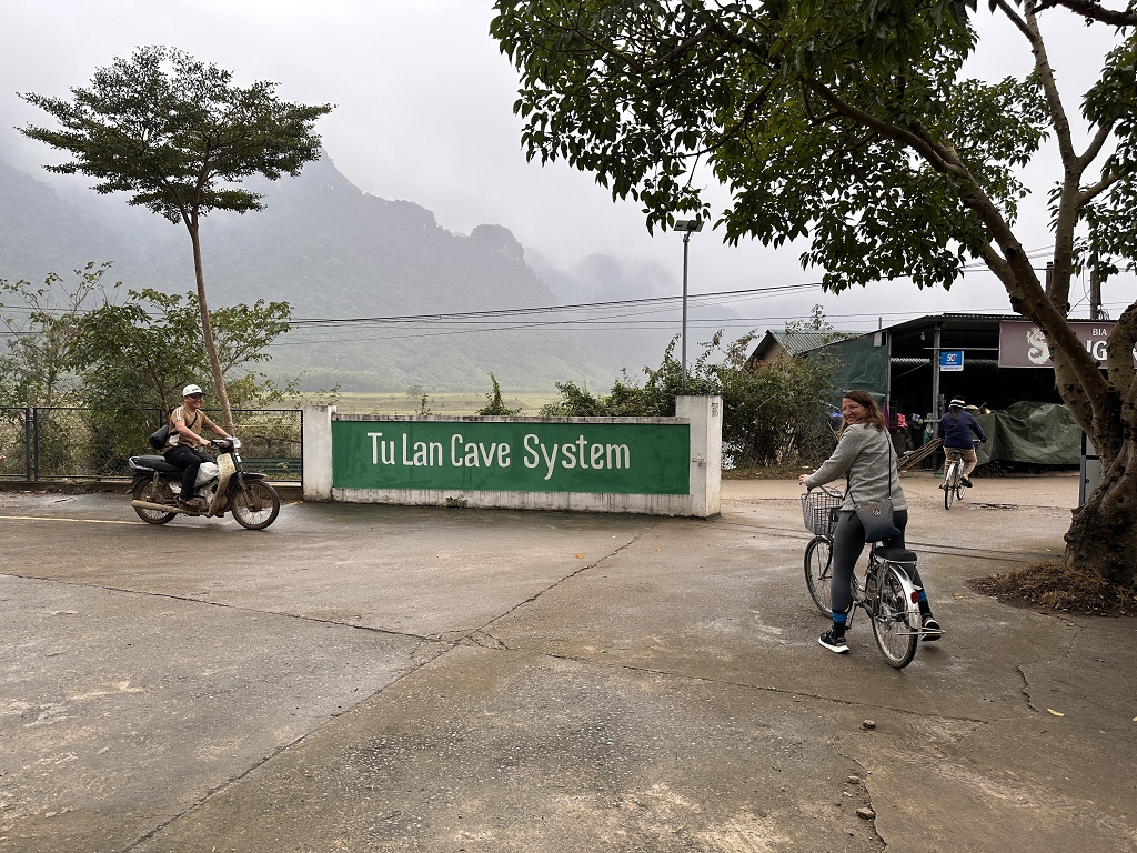 Mit dem Rad zu unserem Homestay in Ton Hua