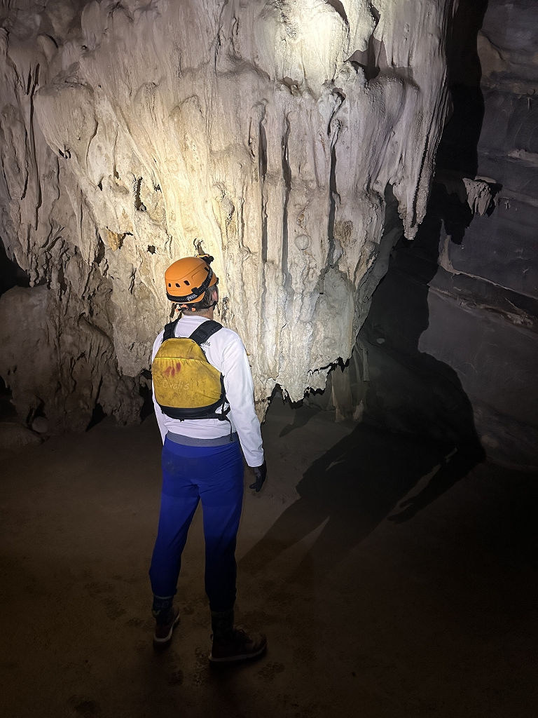 Erkundung der Tu Lan Höhle
