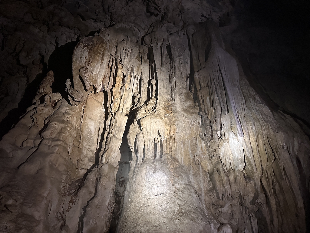 Erkundung der Tu Lan Höhle