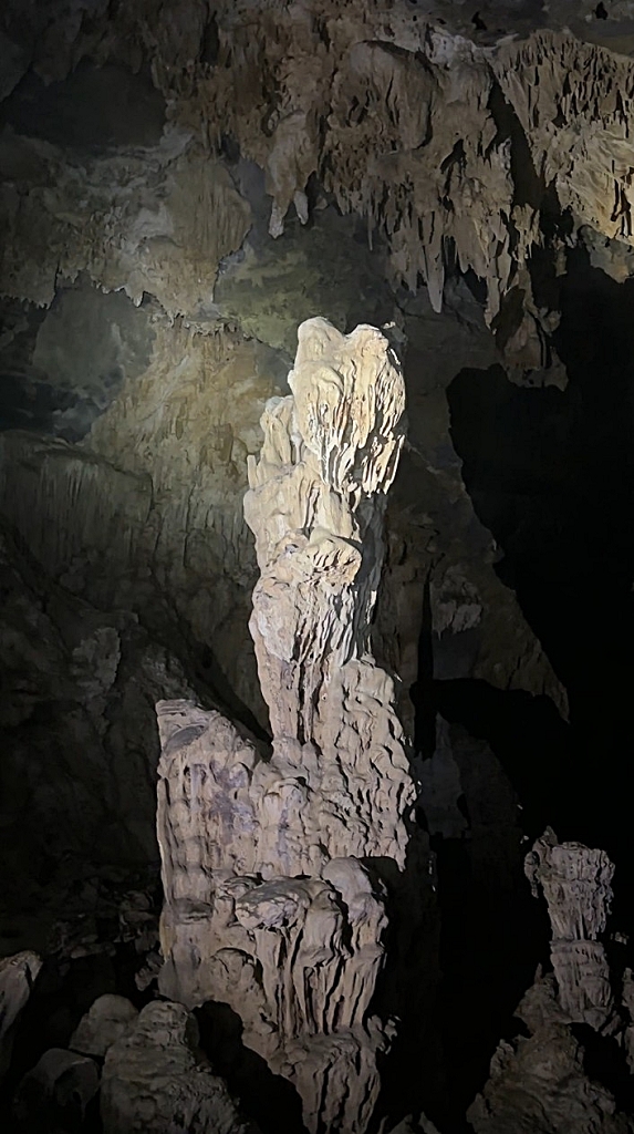 Erkundung der Tu Lan Höhle