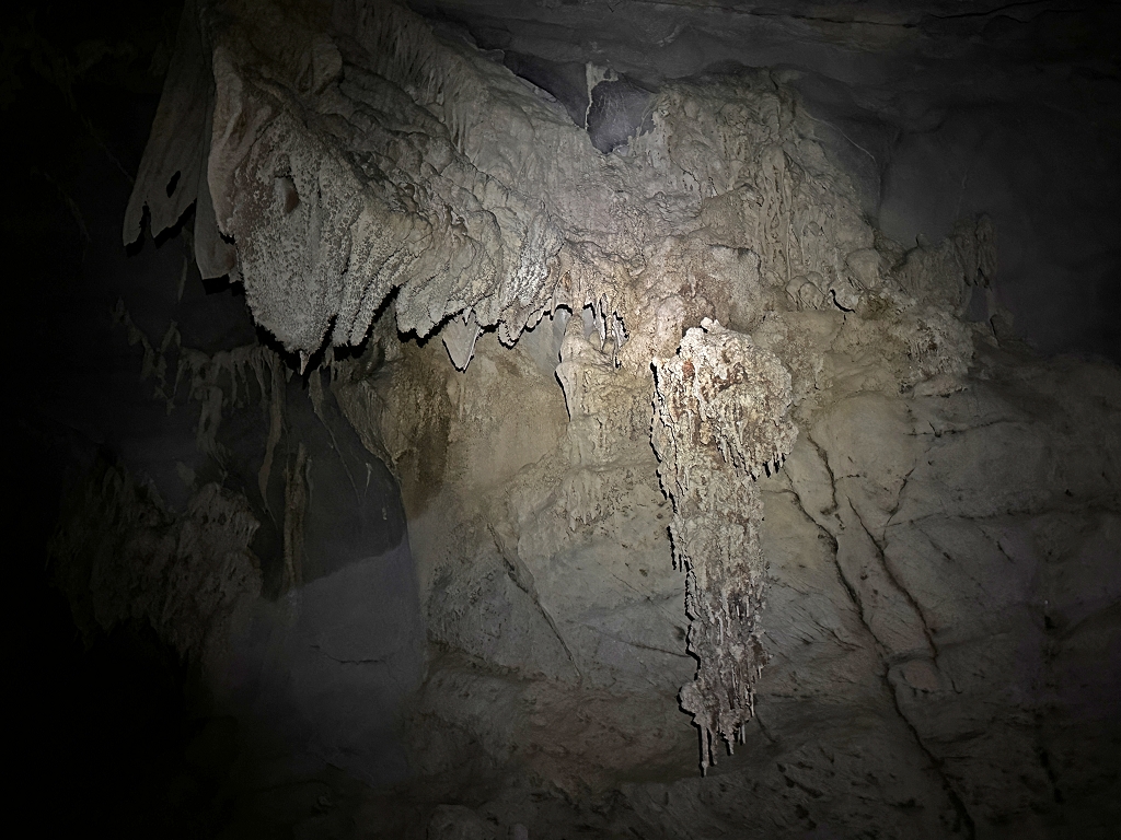 Erkundung der Tu Lan Höhle