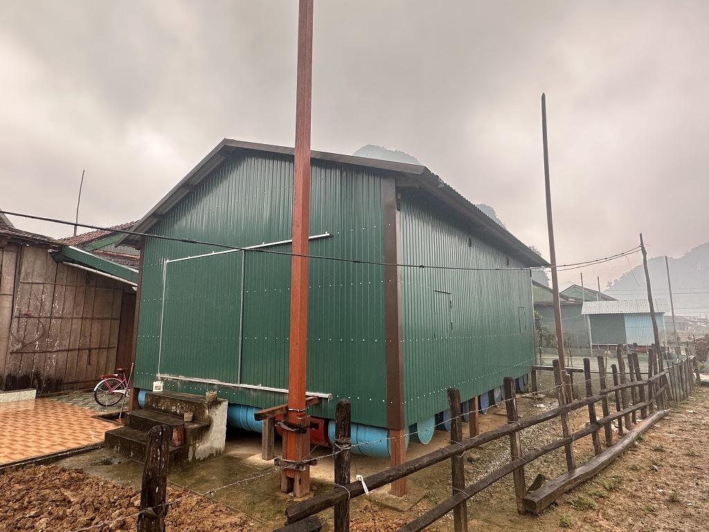 Schwimmendes Haus in Tan Hoa