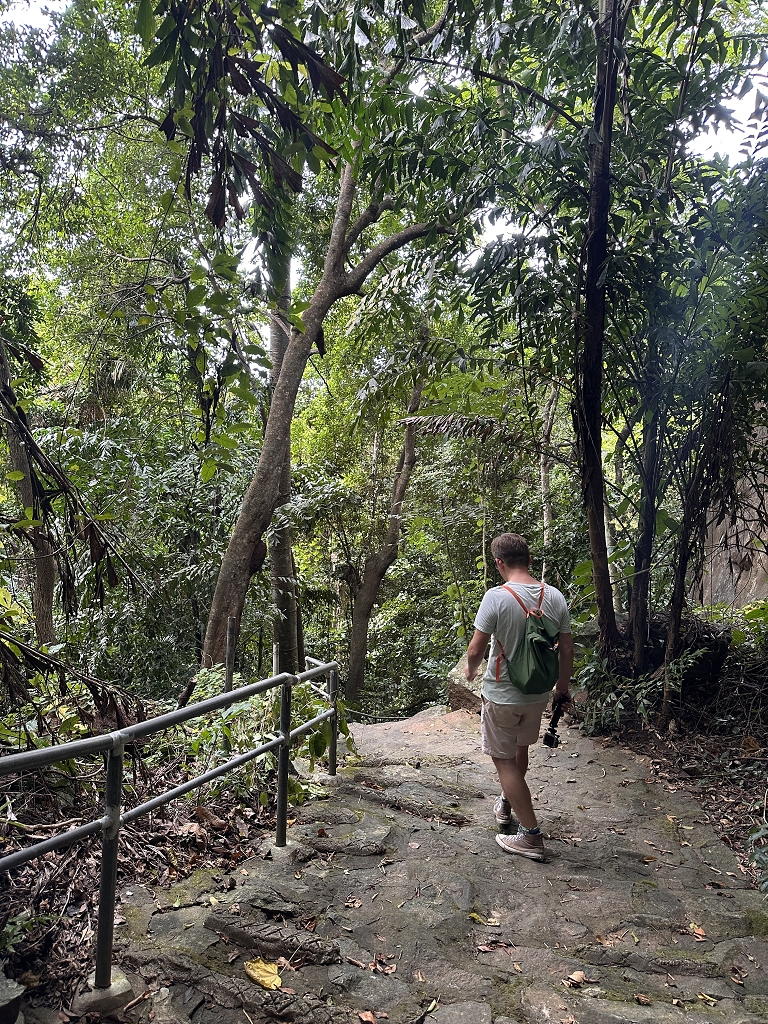 Wanderung zu den Stränden Dat Tham und Bãi Bàng im Con Dao National Park