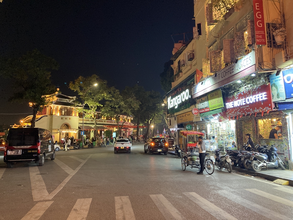 Durch die Straßen von Hanoi