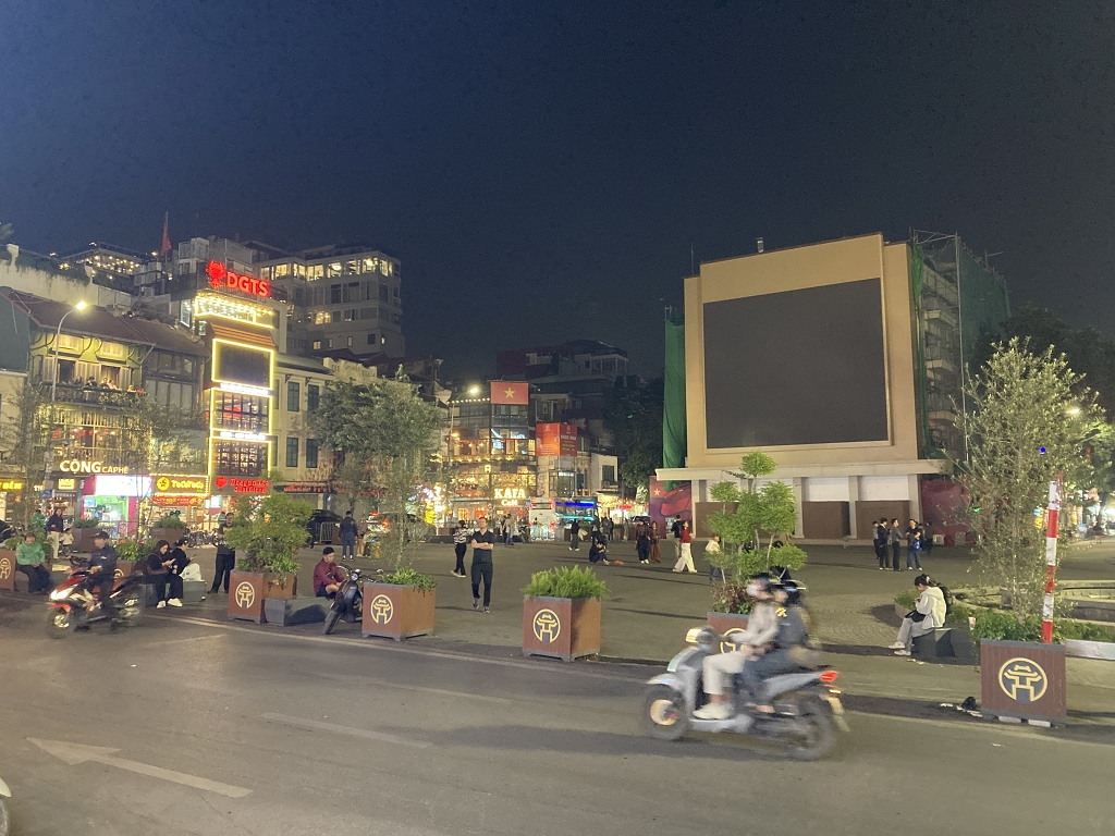 Durch die Straßen von Hanoi