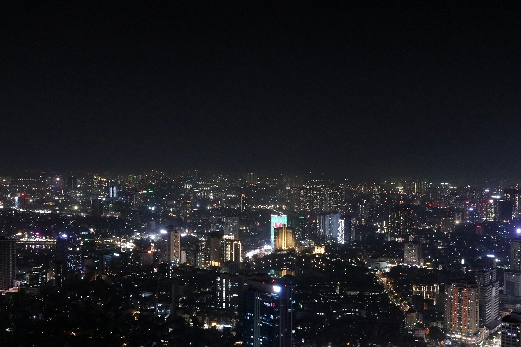 Ausblick von der Roof-Top-Bar "Top of Hanoi"