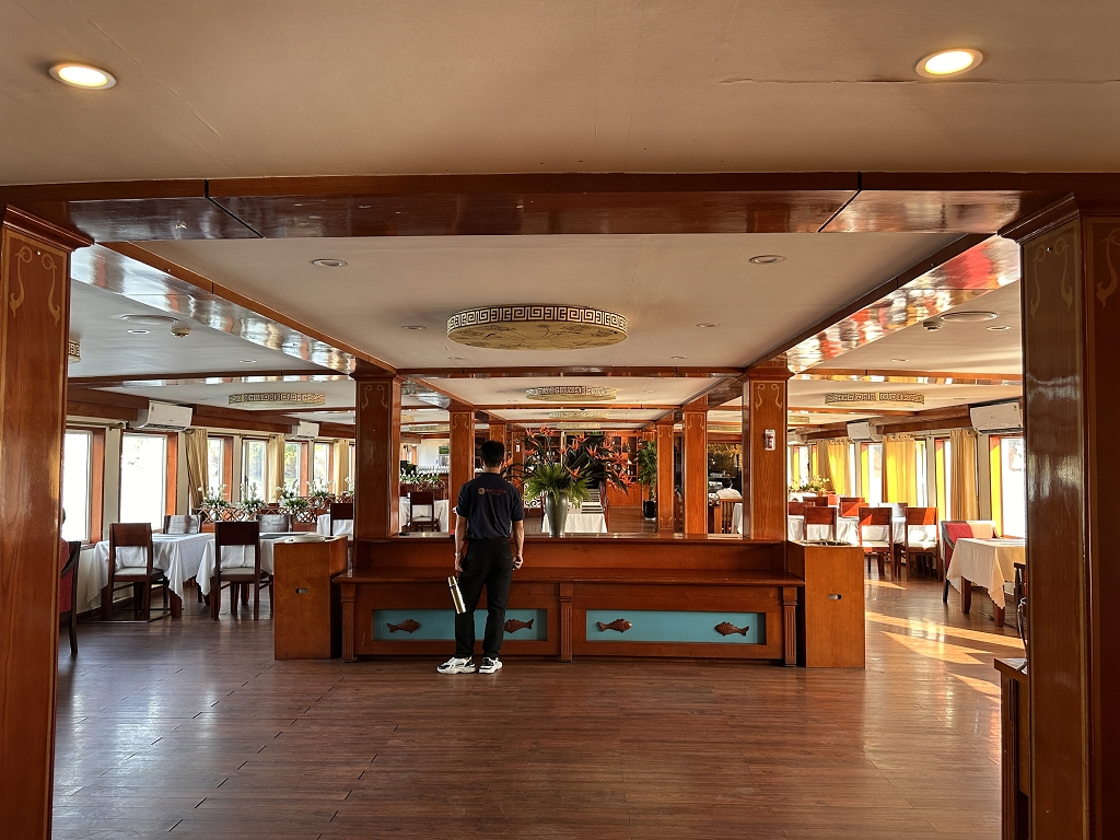 Amanda Legend Cruiseship