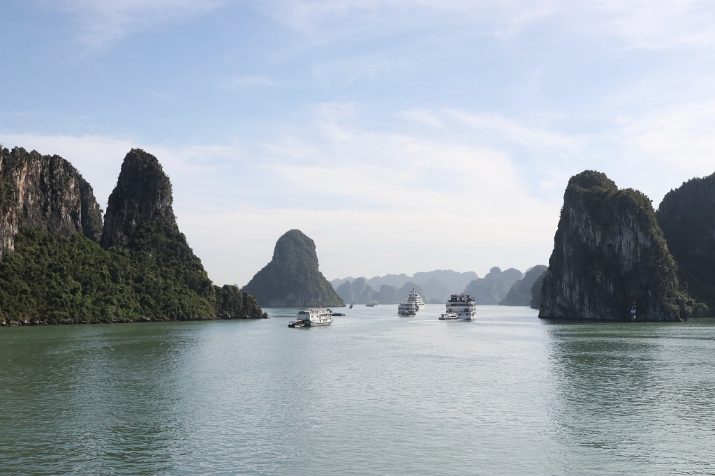 Karstfelsen in der Halongbucht
