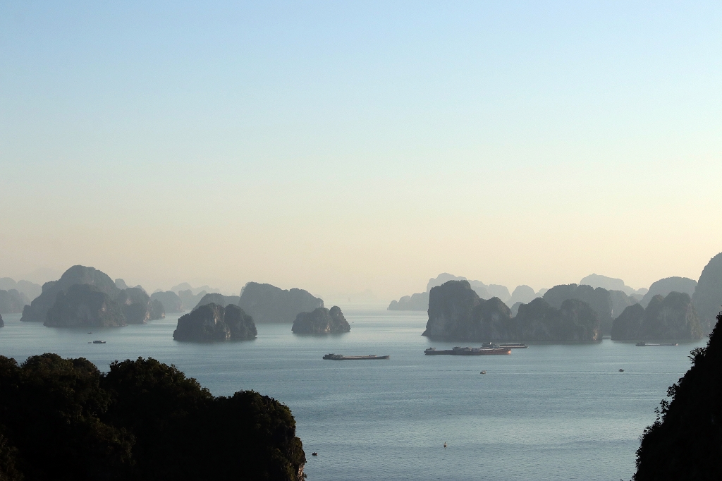 Ausblick auf die Halongbucht von der Ti Top Insel