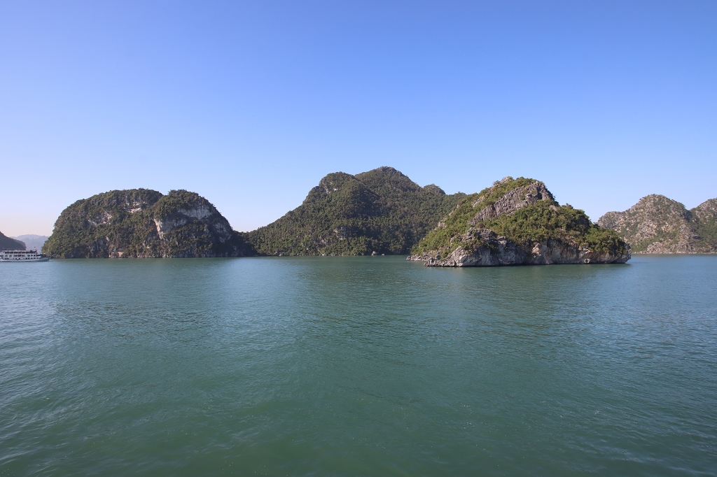 Fahrt durch die Halongbucht