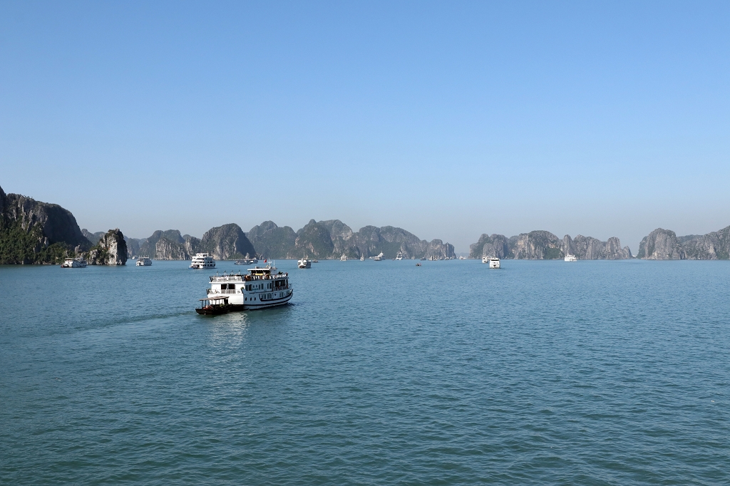 Fahrt durch die Halongbucht