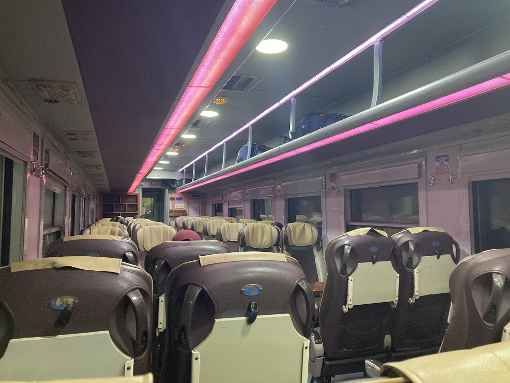 Im Zug von Hanoi nach Ninh Binh