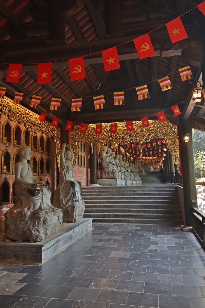 Arhat-Korridor in Bai Dinh