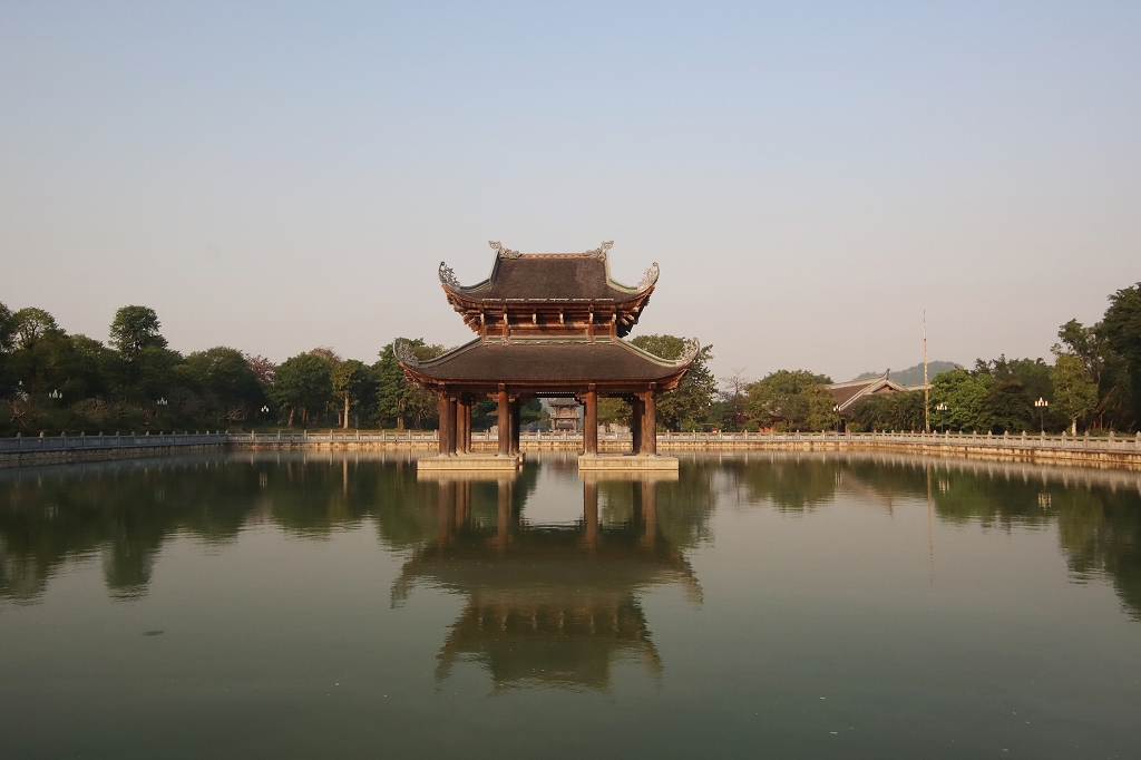 Wasserpavillon in Bai Dinh